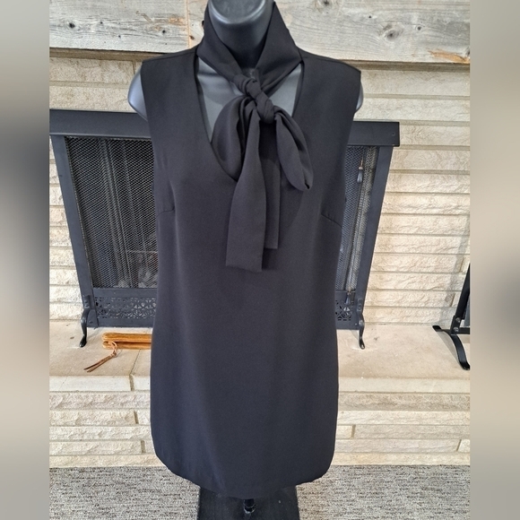 Neiman Marcus Women's Size 6 Black Sleeveless Dress Tie Neck Lined Modest Career - Picture 1 of 9